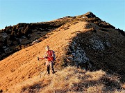 94 Scendendo l'ultimo erto valloncello